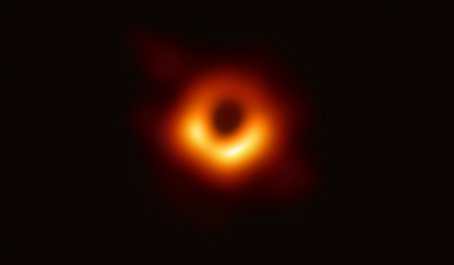20190410-ブラックホール.jpg